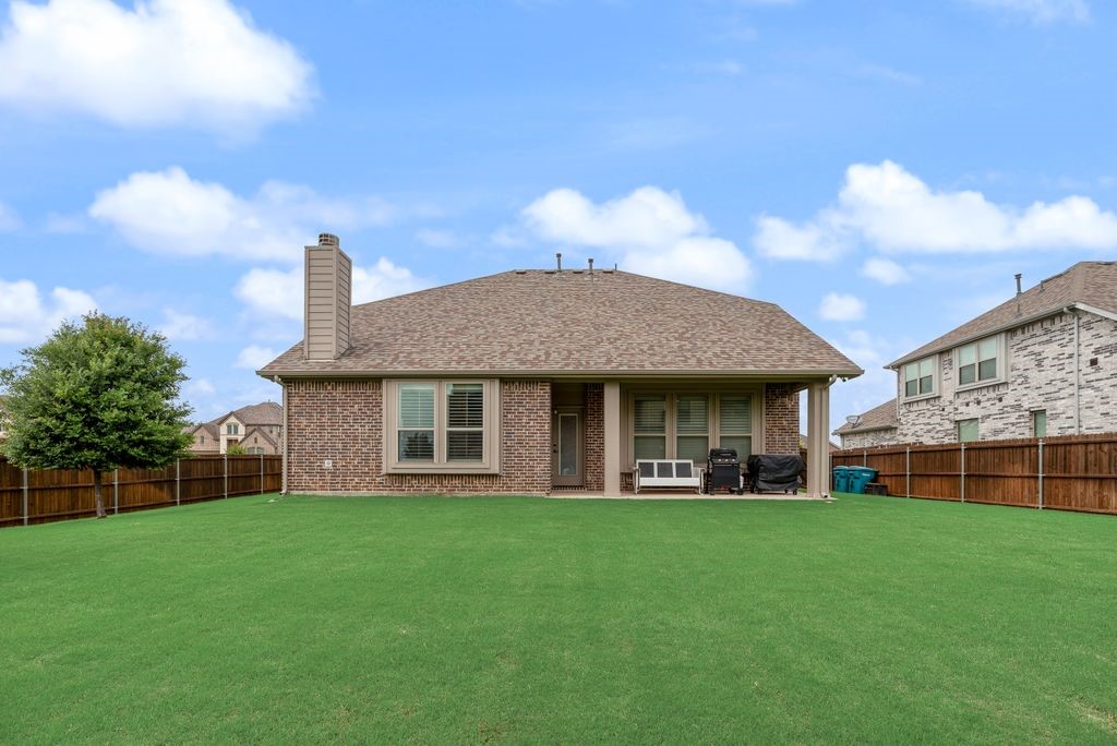 516 W North Creek Drive Sherman TX 75092
