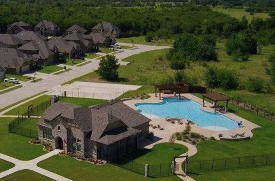 516 W North Creek Drive Sherman TX 75092