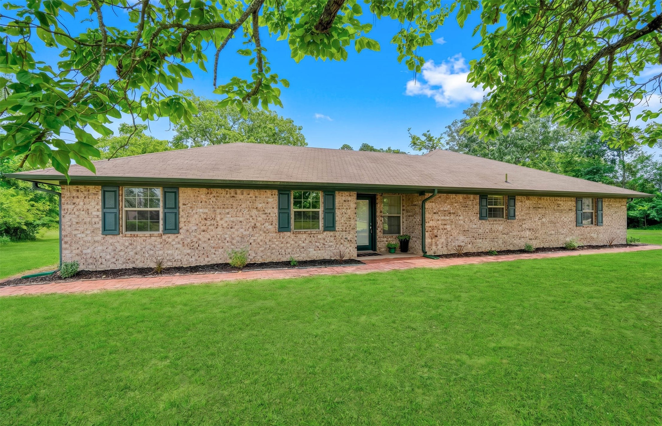 1092 Fm 1002 N Winnsboro TX 75494