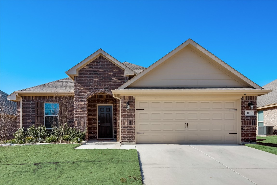 1019 Montrose Avenue Gainesville TX 76240