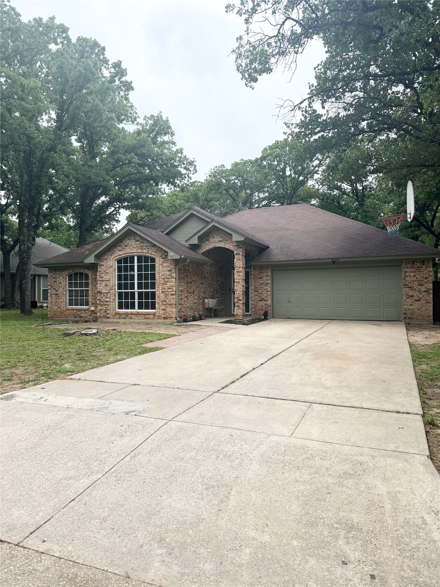637 Inwood Road Azle TX 76020