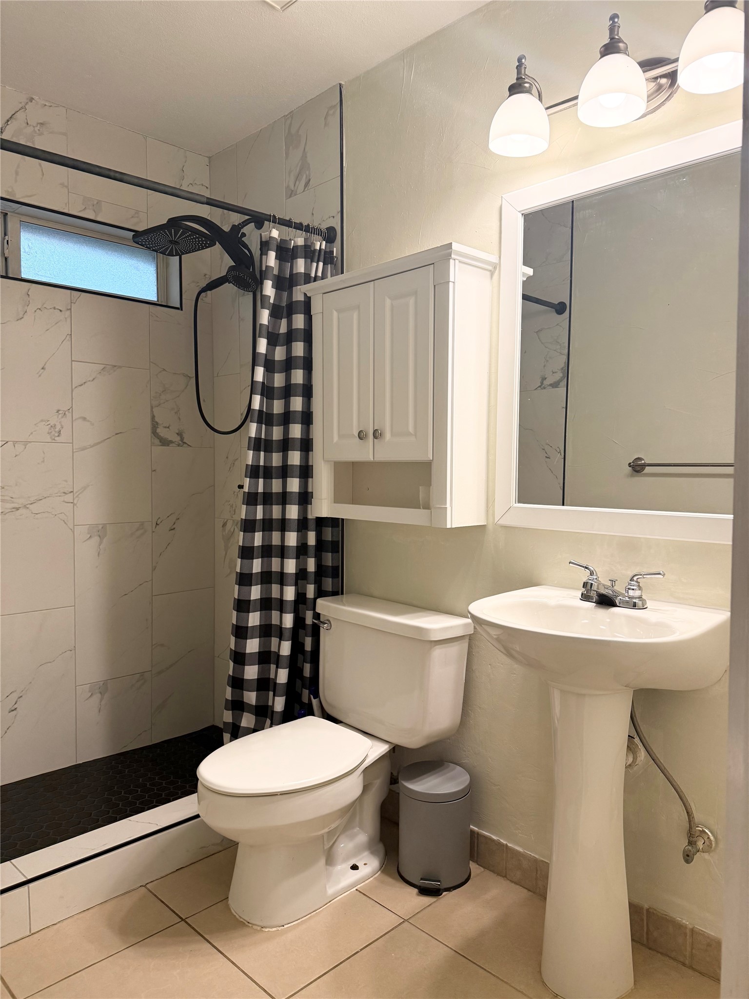 637 Inwood Road Azle TX 76020