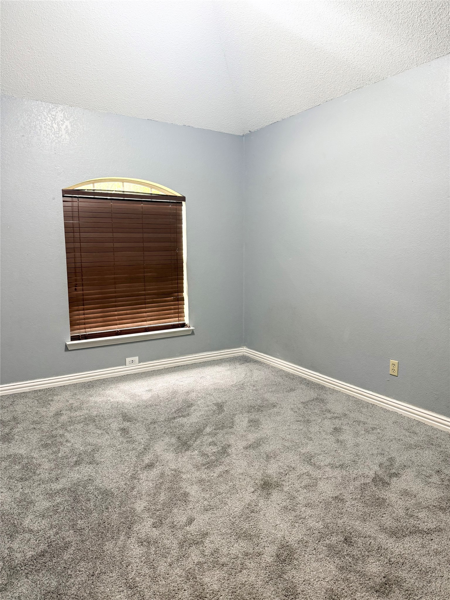 637 Inwood Road Azle TX 76020