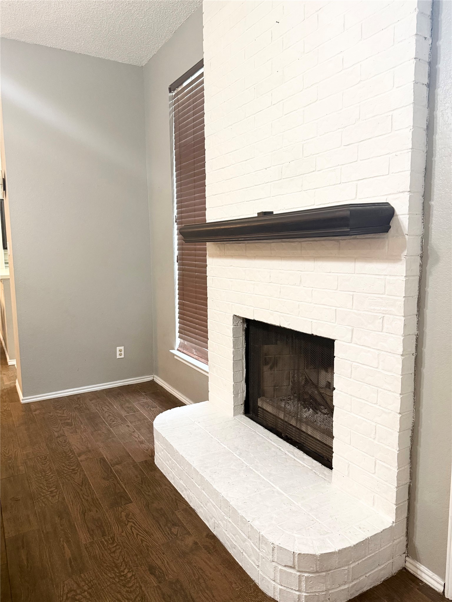637 Inwood Road Azle TX 76020