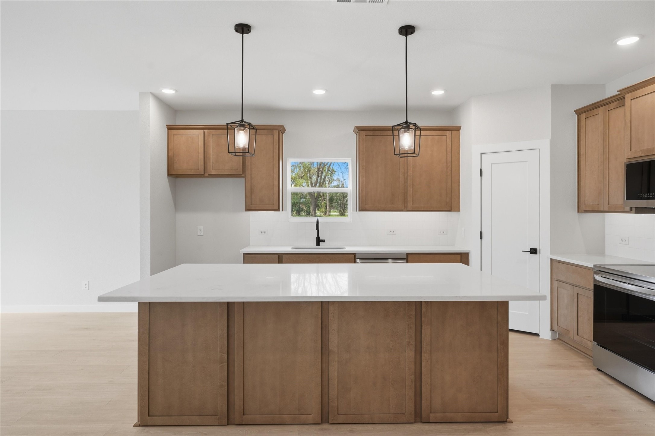 407 E Boyd Avenue Boyd TX 76023