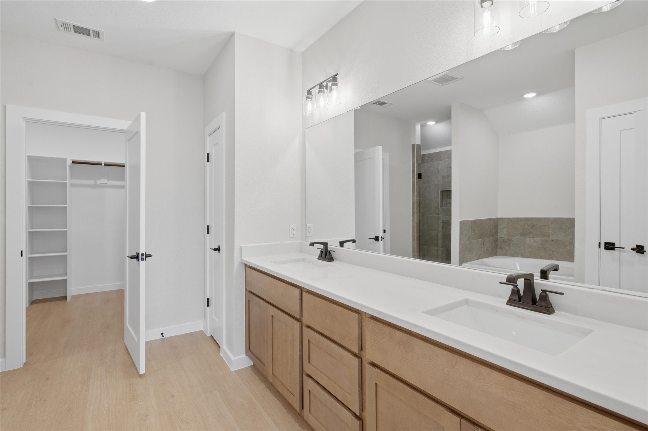 407 E Boyd Avenue Boyd TX 76023