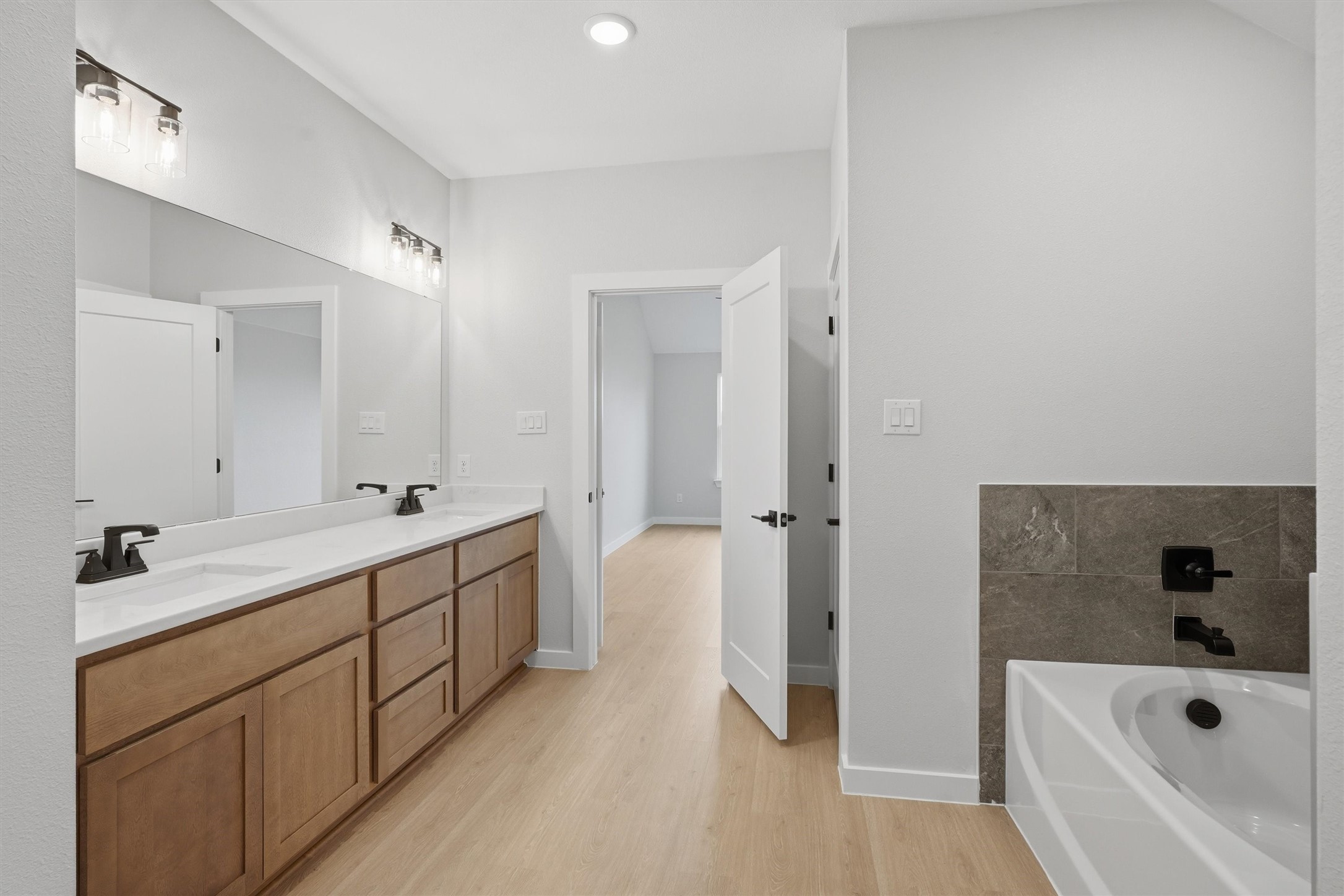 407 E Boyd Avenue Boyd TX 76023