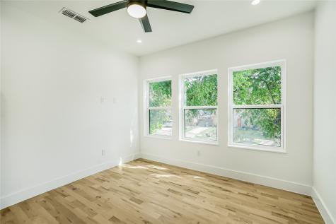 3631 Espanola Drive Dallas TX 75220