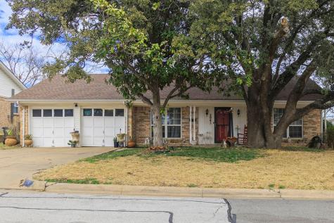 2941 Portales Drive Fort Worth TX 76116