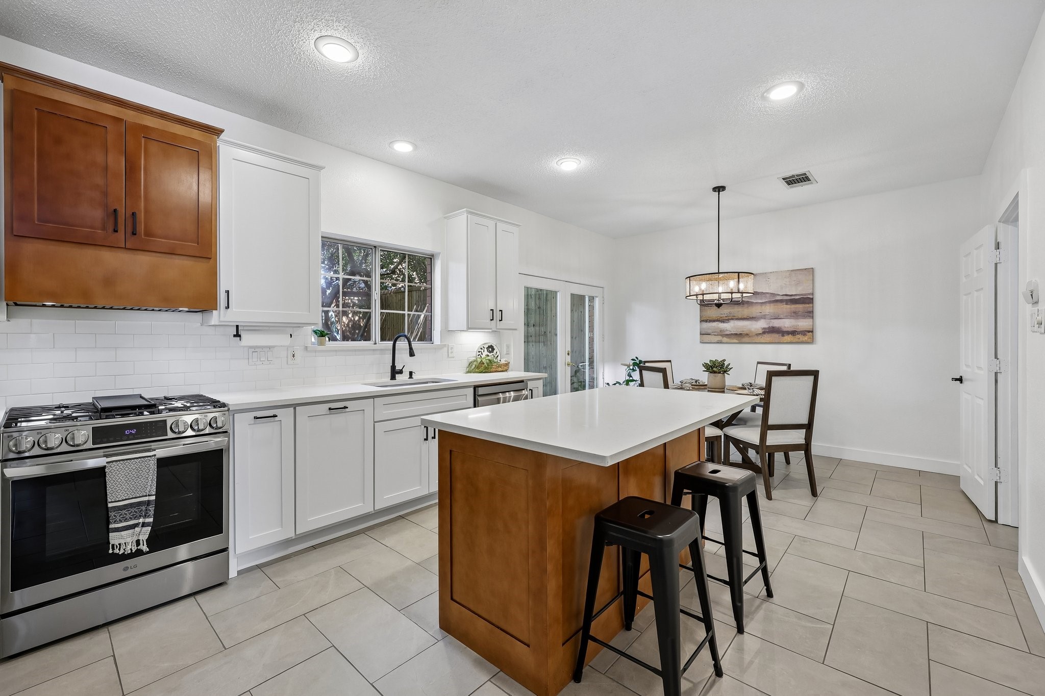 18765 Vista Del Sol Dallas TX 75287