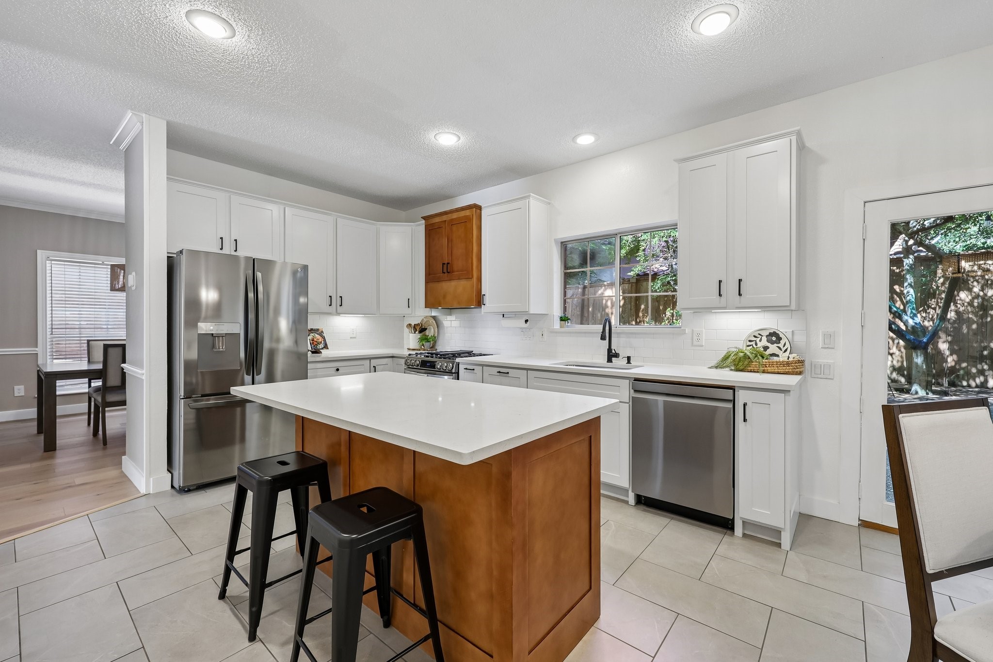 18765 Vista Del Sol Dallas TX 75287