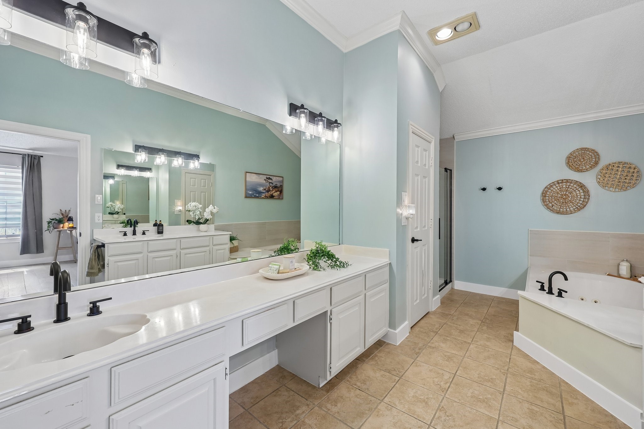 18765 Vista Del Sol Dallas TX 75287