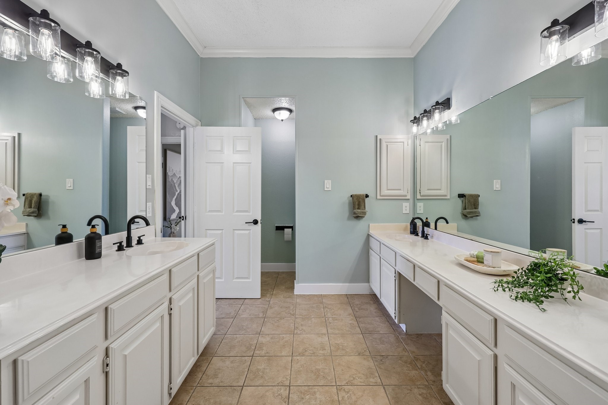 18765 Vista Del Sol Dallas TX 75287