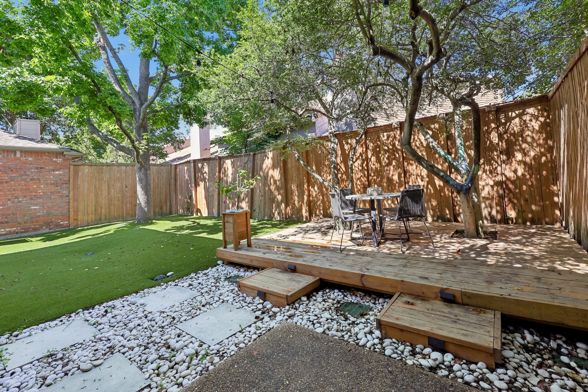 18765 Vista Del Sol Dallas TX 75287