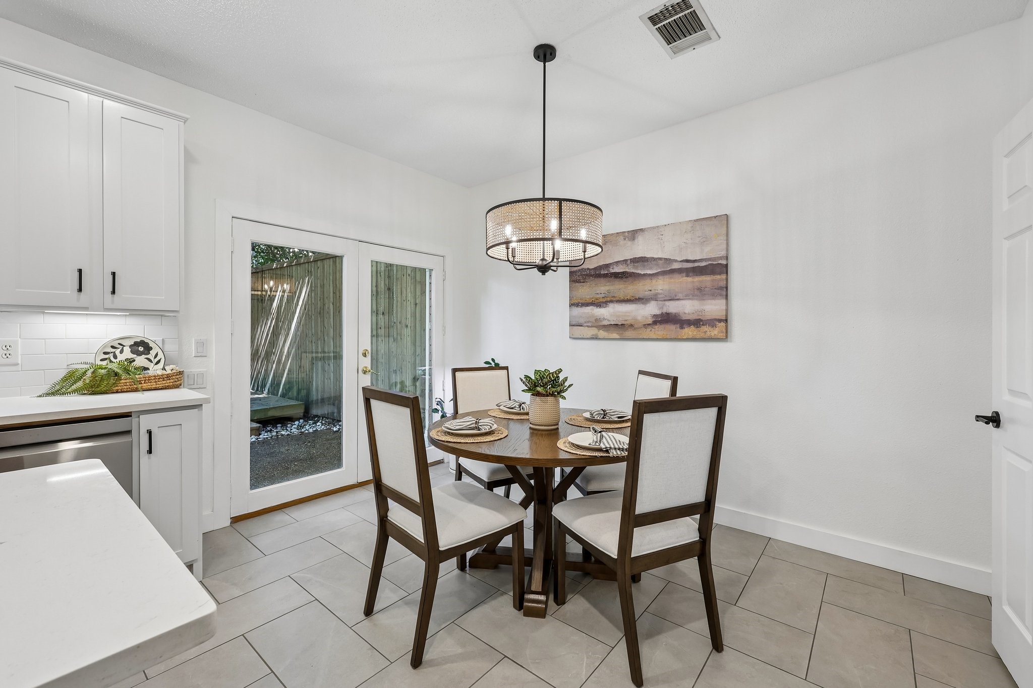 18765 Vista Del Sol Dallas TX 75287