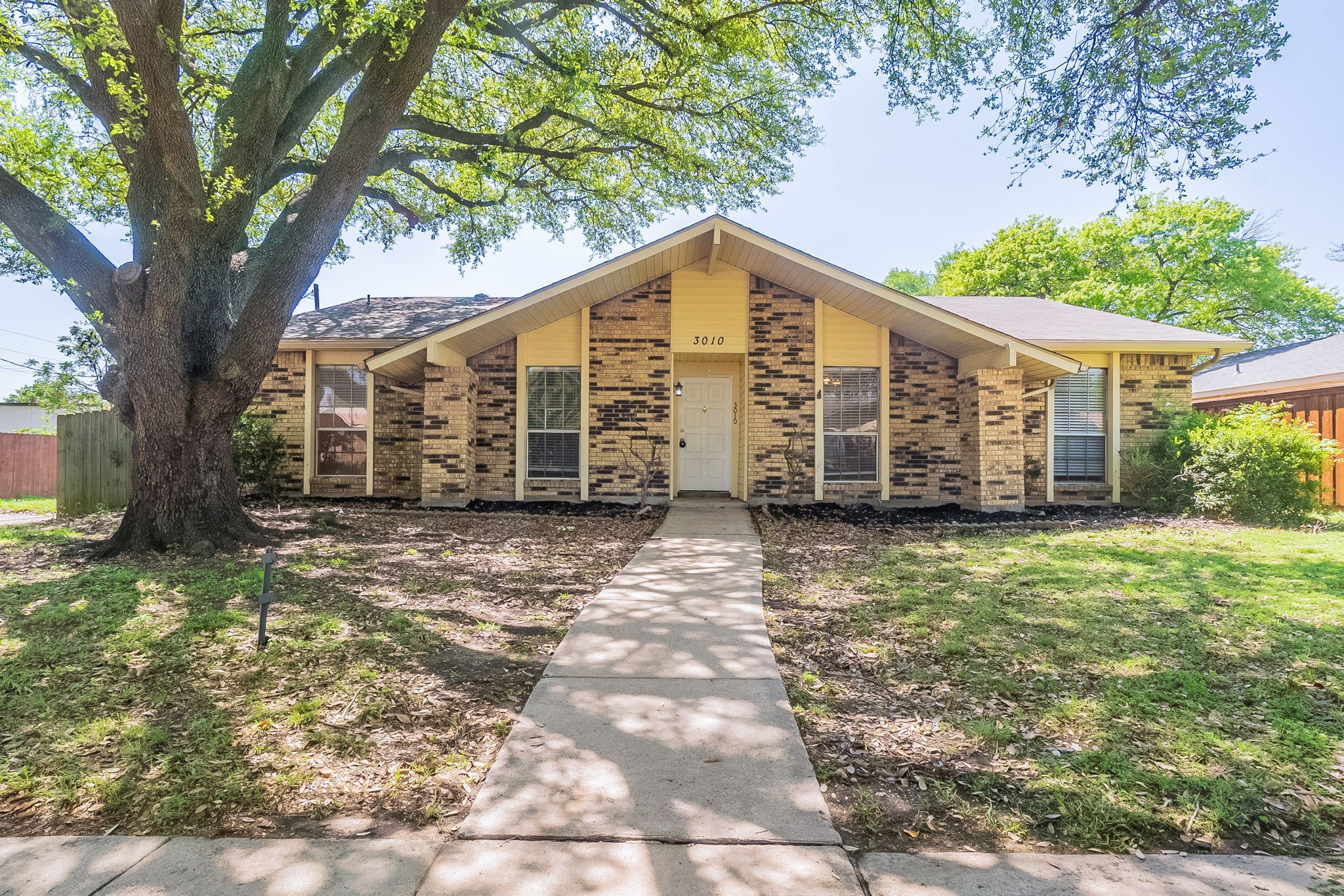 3010 Silverdale Lane Garland TX 75044