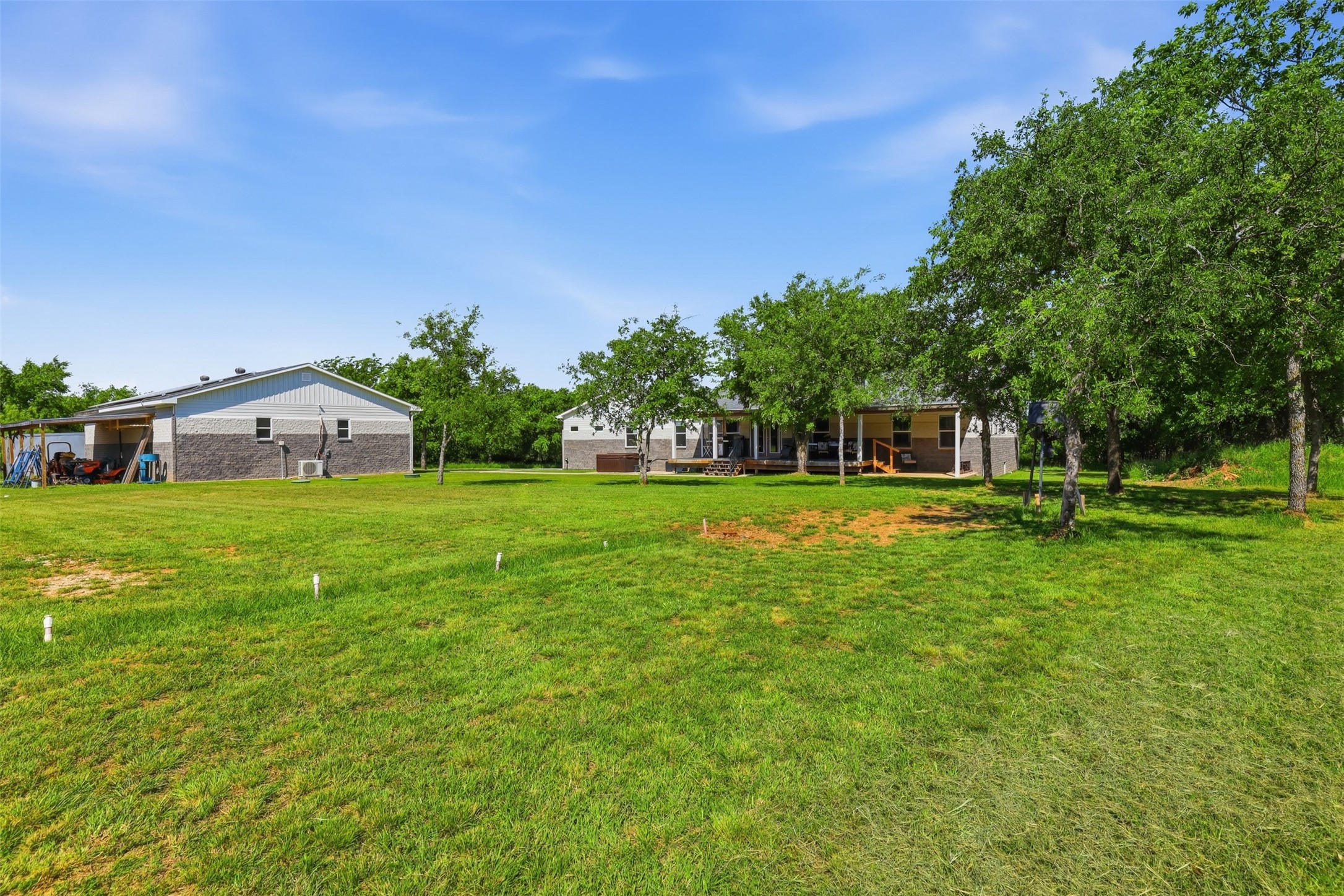 211 E Bay Drive Bridgeport TX 76426
