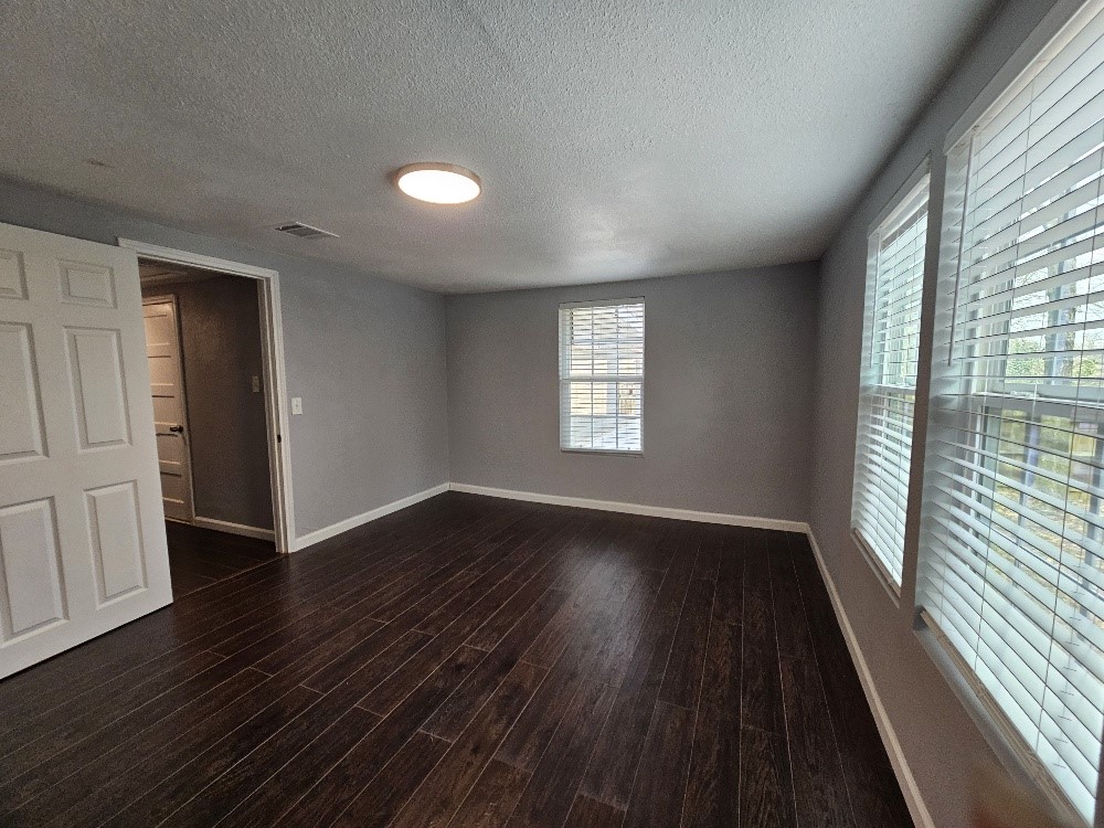 207 Pine Street Keene TX 76059