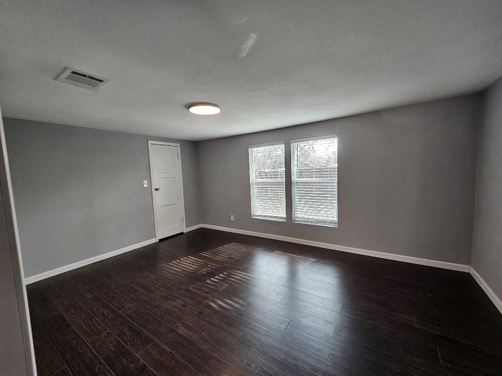 207 Pine Street Keene TX 76059