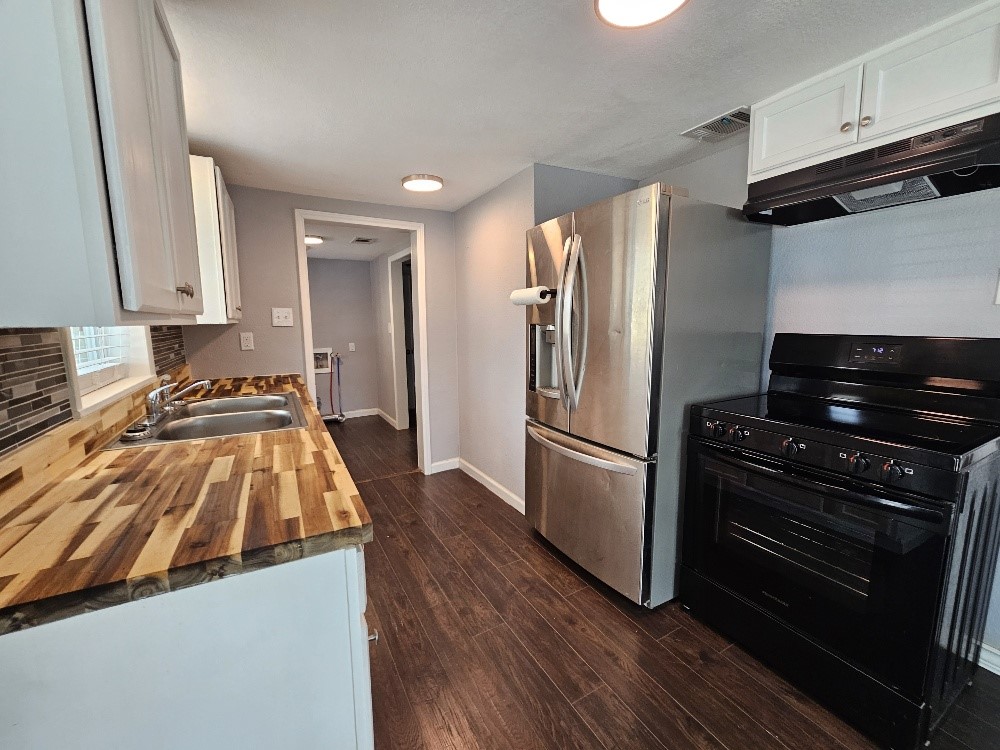 207 Pine Street Keene TX 76059