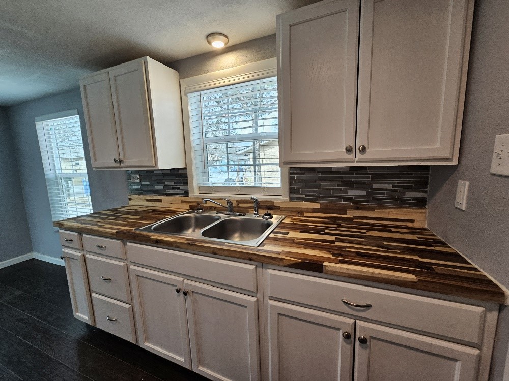207 Pine Street Keene TX 76059