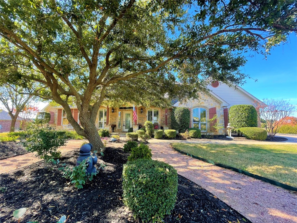 2200 Tanton Sound Court Granbury TX 76049