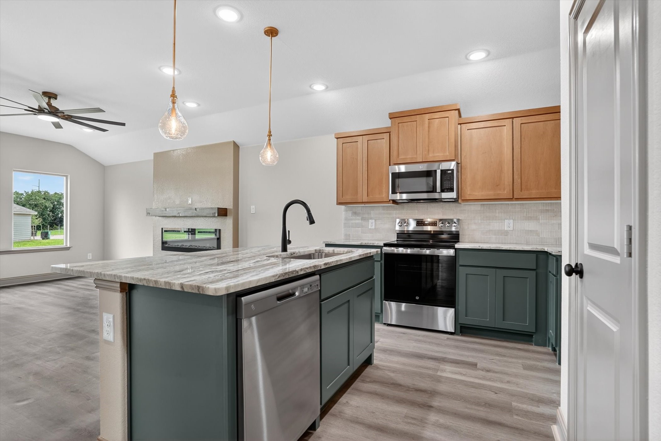 468 Peace Lily Way Tolar TX 76476