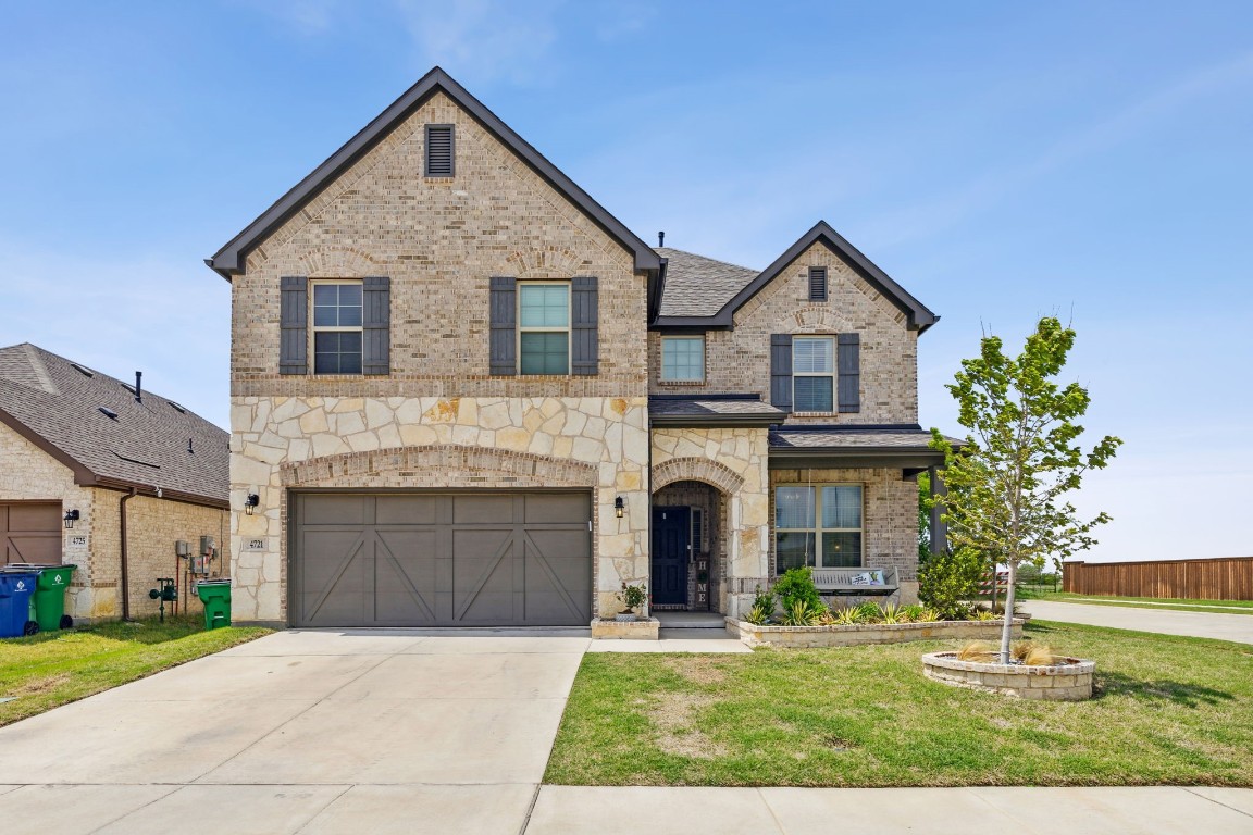 4721 Cleves Avenue Aubrey TX 76227