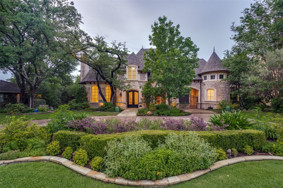 6247 Lupton Drive Dallas TX 75225
