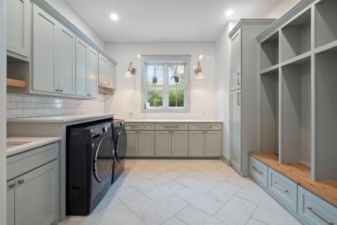 4207 Kelly Elliott Road Arlington TX 76016