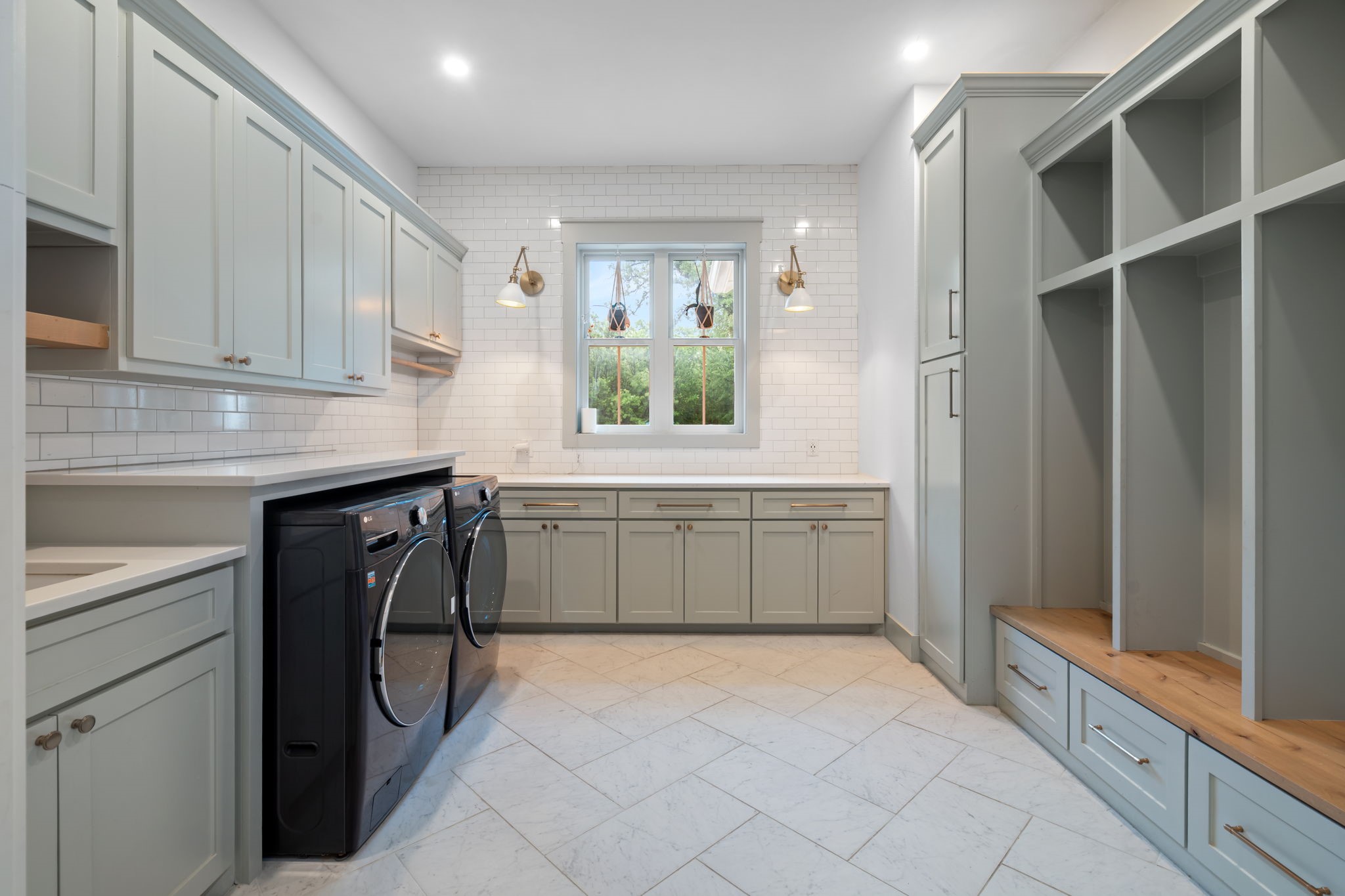 4207 Kelly Elliott Road Arlington TX 76016
