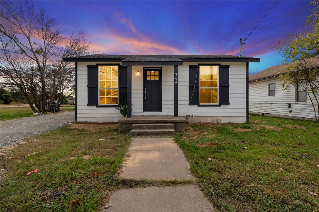 904 Gurley Lane Waco TX 76706