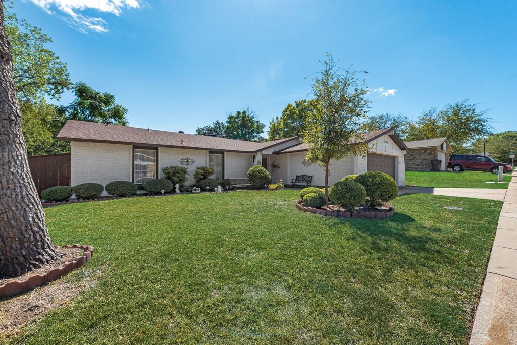 7 Eastvale Place Plano TX 75074
