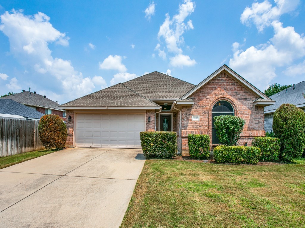 9009 Blue Ridge Trail Fort Worth TX 76118