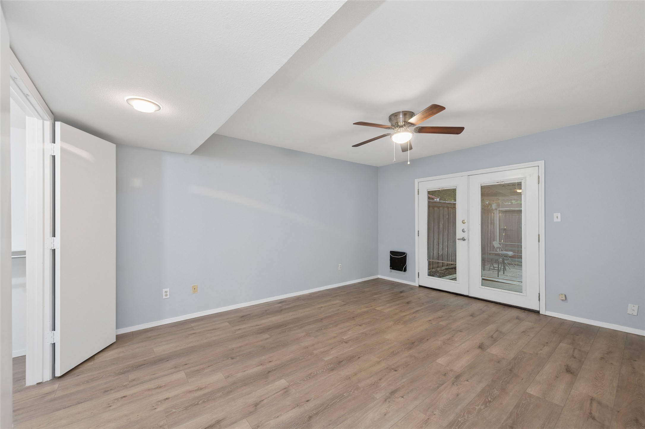 513 Hunters Glen Street Lewisville TX 75067