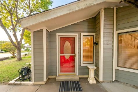 513 Hunters Glen Street Lewisville TX 75067