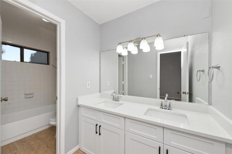 513 Hunters Glen Street Lewisville TX 75067