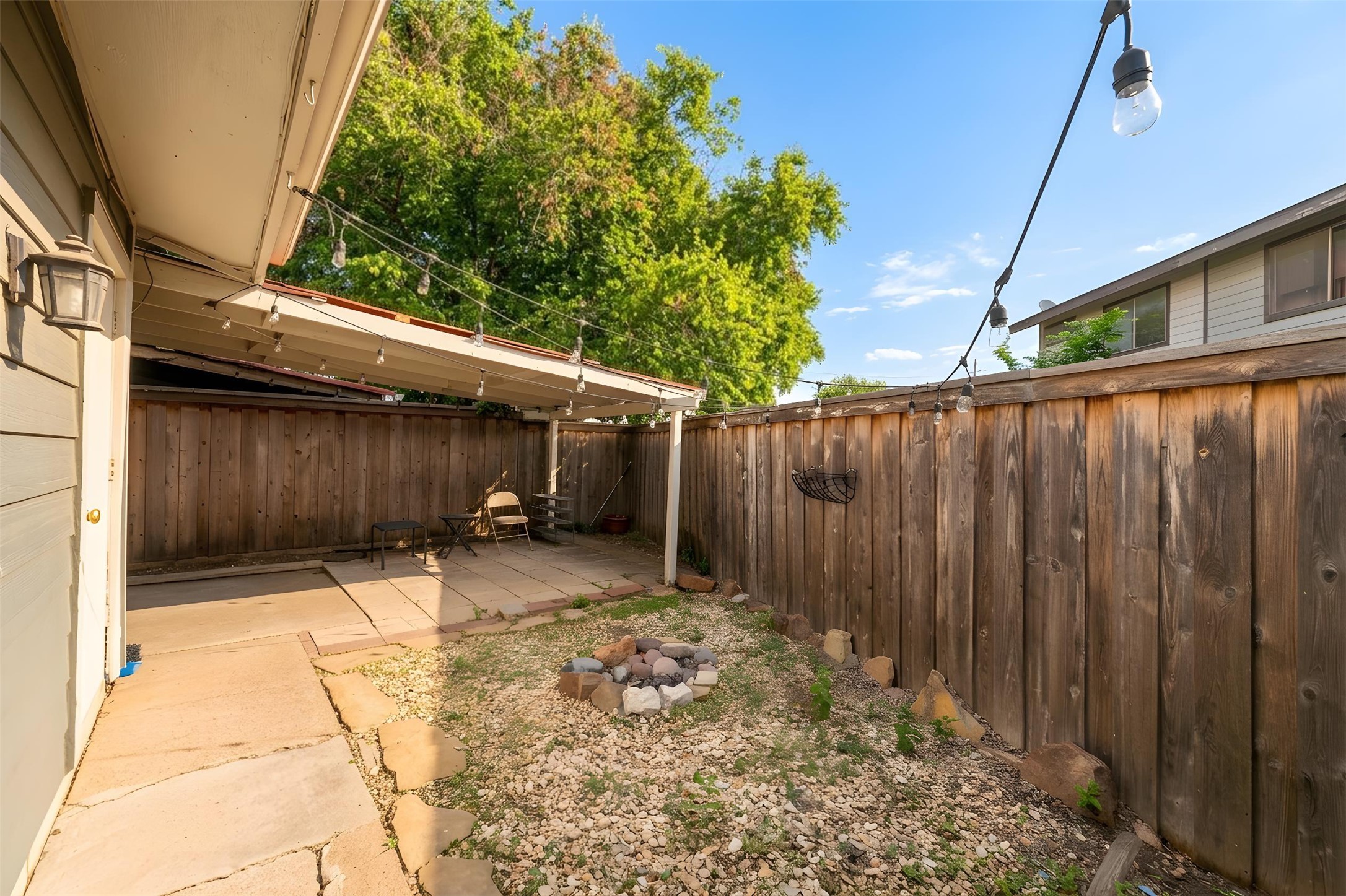 513 Hunters Glen Street Lewisville TX 75067