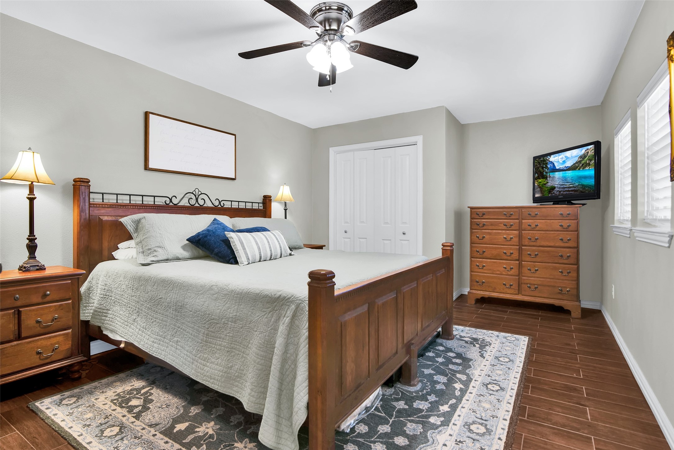 501 N Holly Avenue Sherman TX 75092