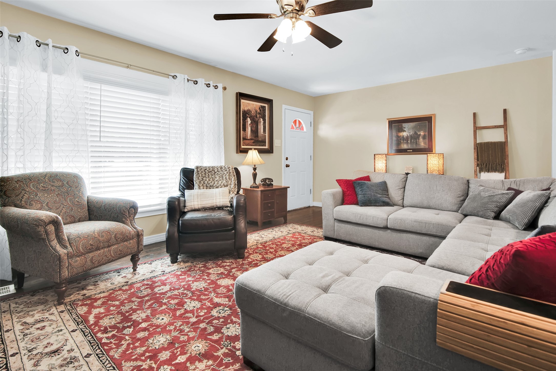 501 N Holly Avenue Sherman TX 75092