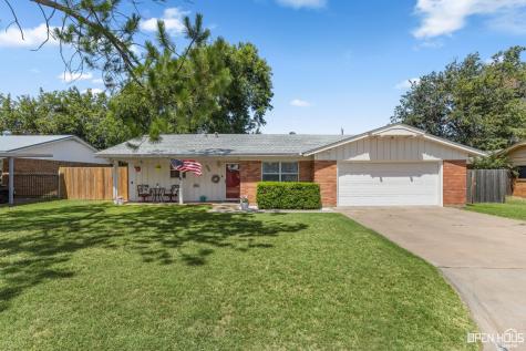 308 Mimosa Street Burkburnett TX 76354