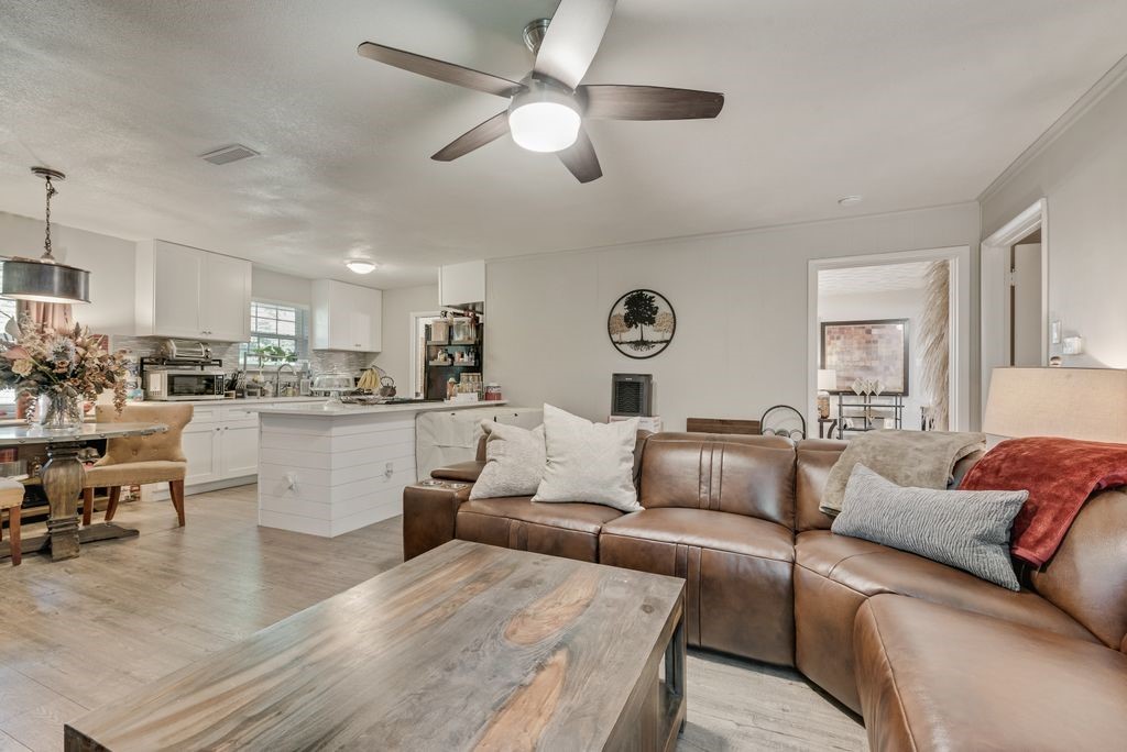 4307 Oak Trail Dallas TX 75232
