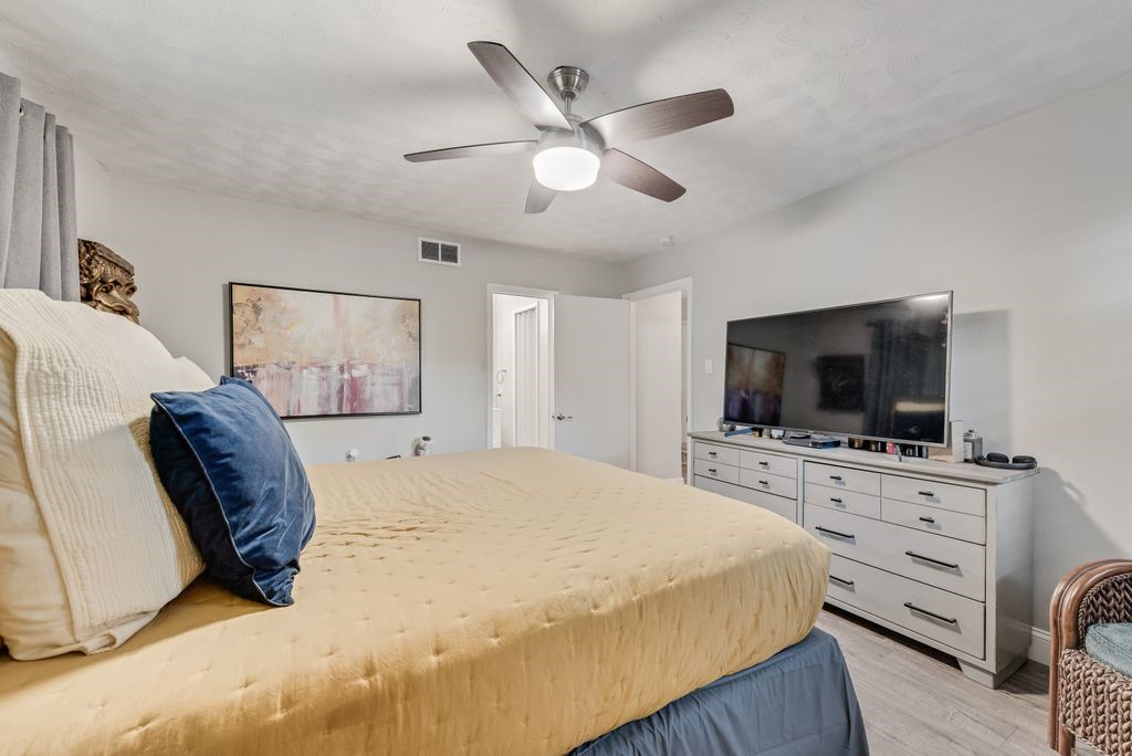 4307 Oak Trail Dallas TX 75232