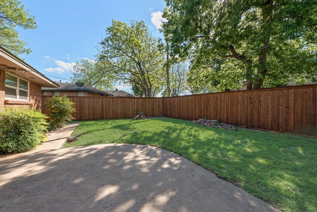 4307 Oak Trail Dallas TX 75232