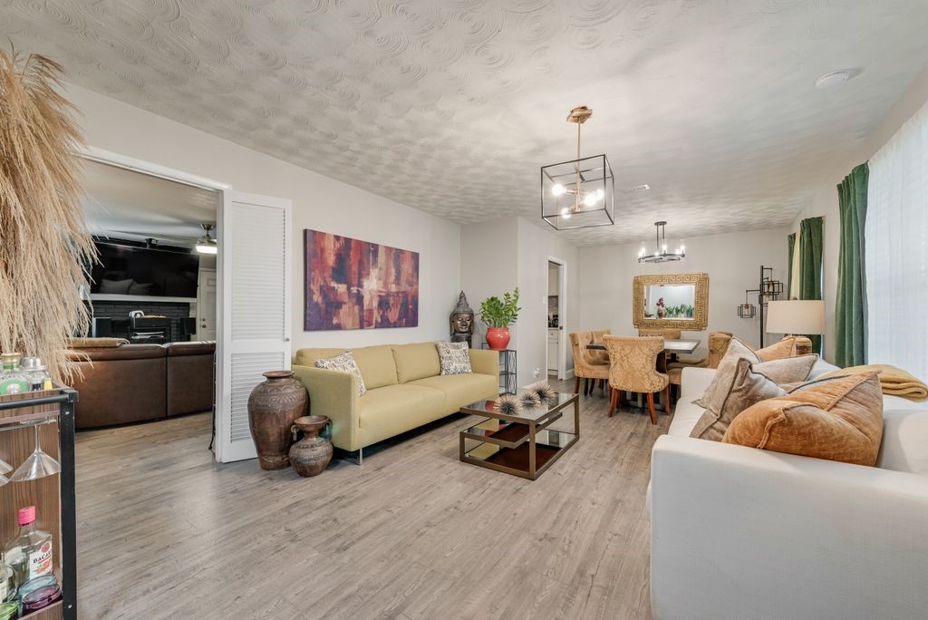 4307 Oak Trail Dallas TX 75232