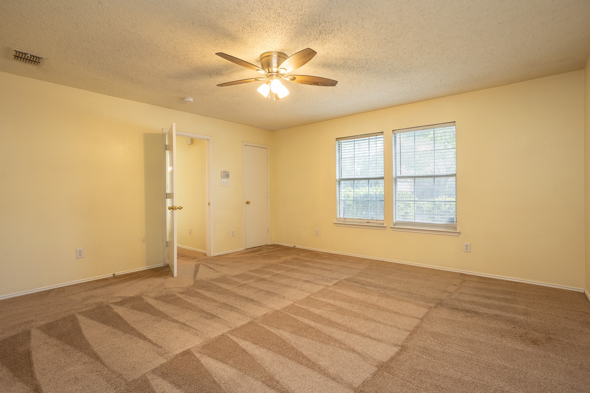 2415 Mallory Lane Lancaster TX 75134