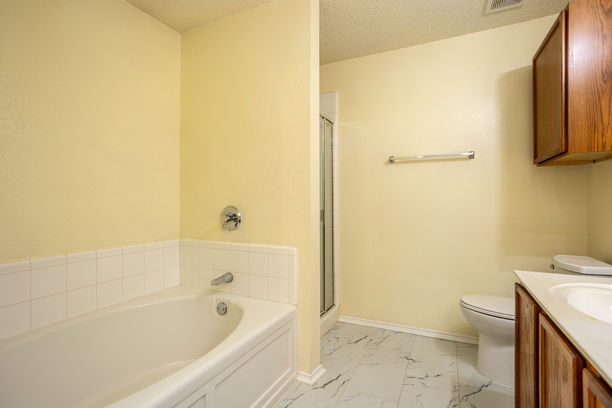 2415 Mallory Lane Lancaster TX 75134