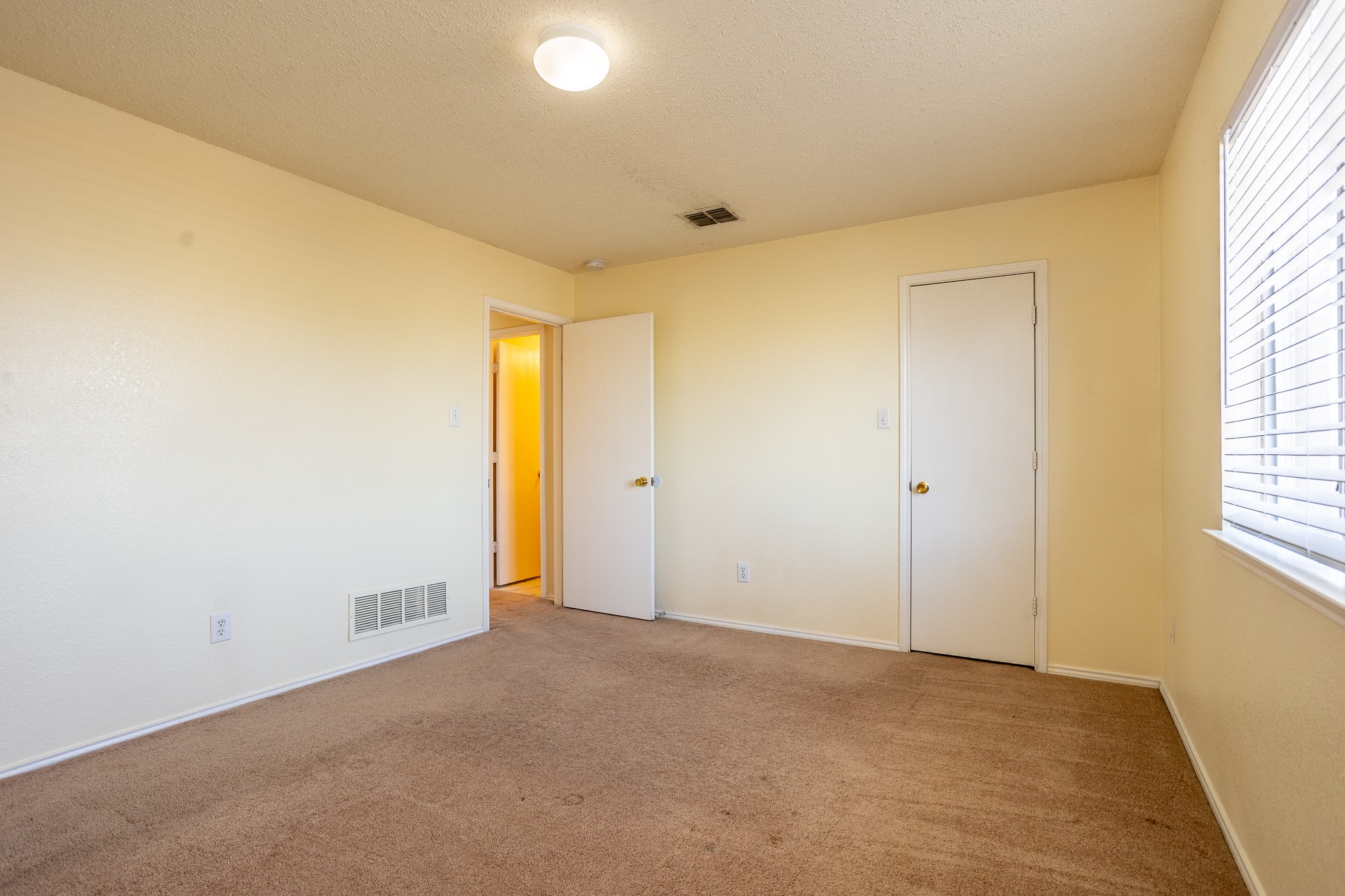 2415 Mallory Lane Lancaster TX 75134