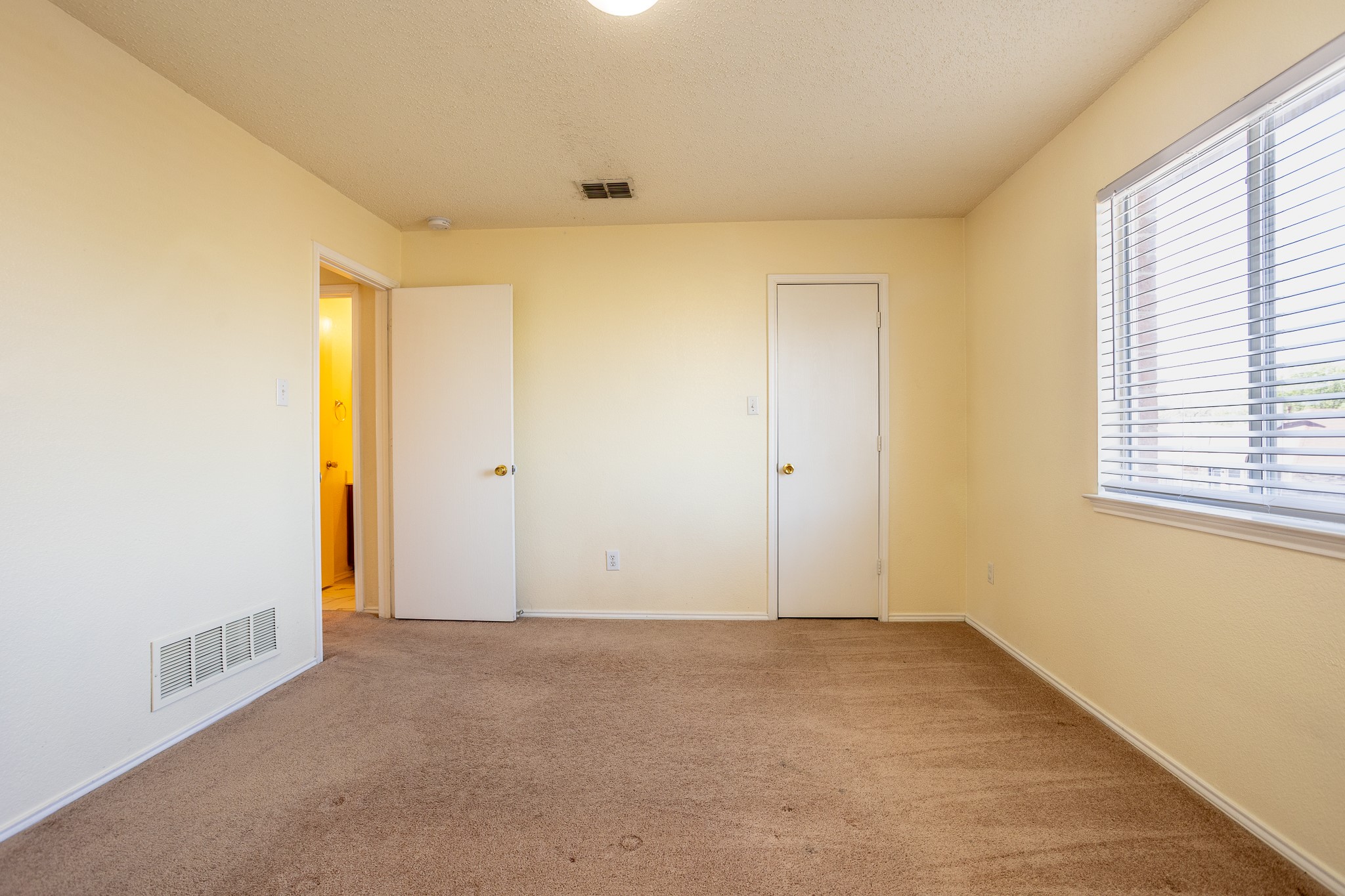2415 Mallory Lane Lancaster TX 75134