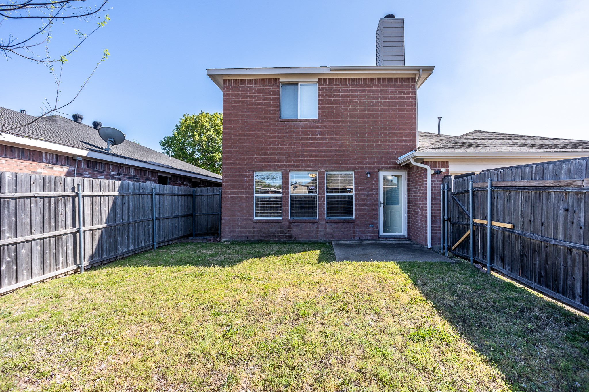 2415 Mallory Lane Lancaster TX 75134